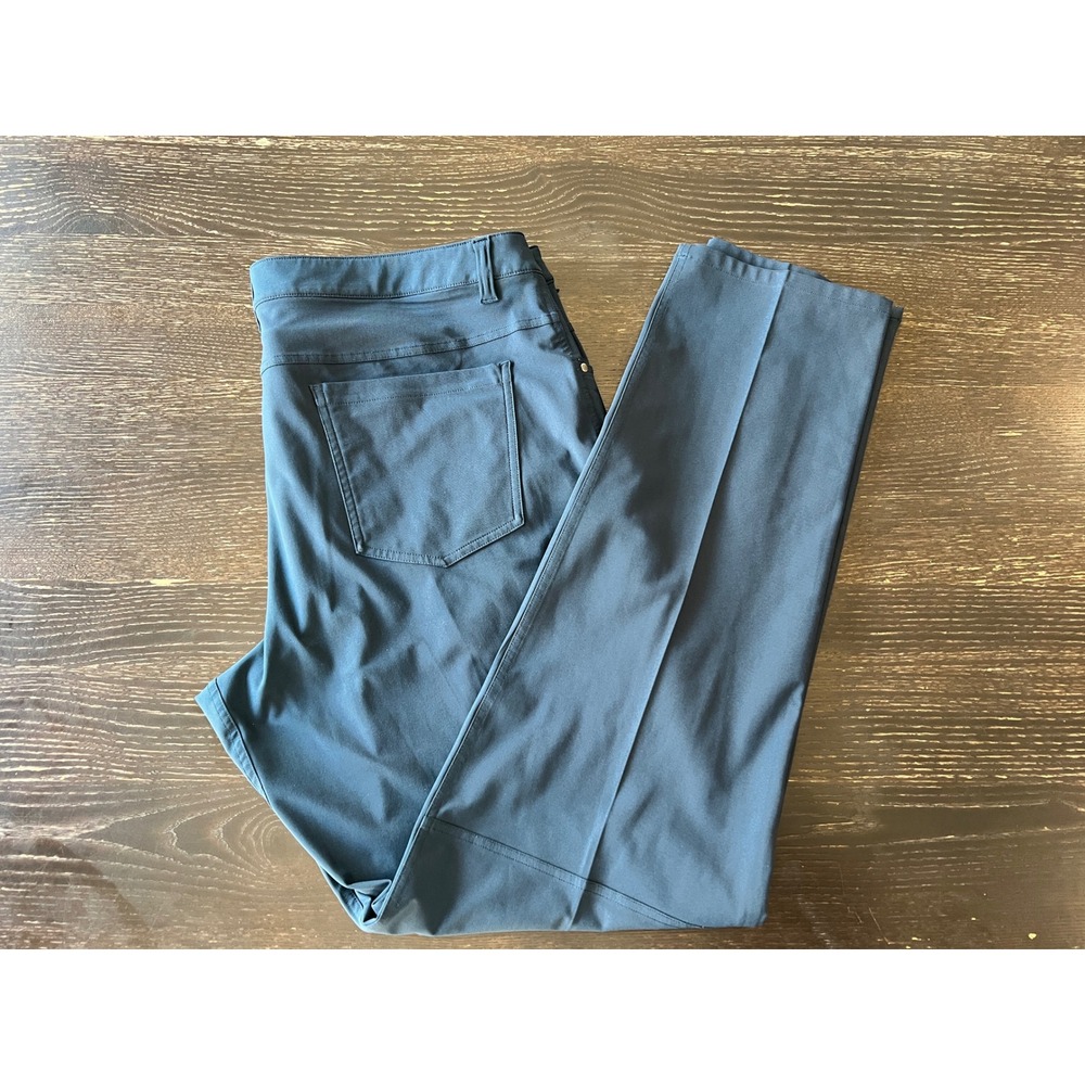 Lululemon Mens Commission Pant Classic Navy Blue Size 38 x 32 Trousers